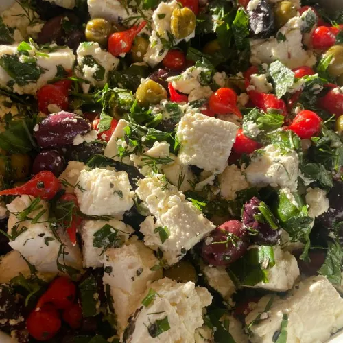 Mediterrane-Genussboxen-Schafskaese-Salat
